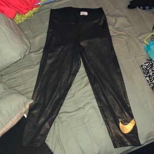 Nike Dri Fit capris leggings